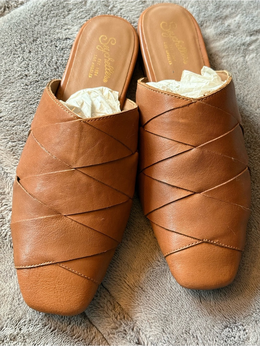 Seychelles Cognac Brown Leather Slip-On Mules, wore once, 8.5. Beautiful shoe